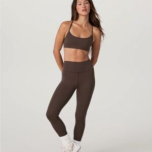 EUC Vuori “All the Feels” Leggings - sold out size